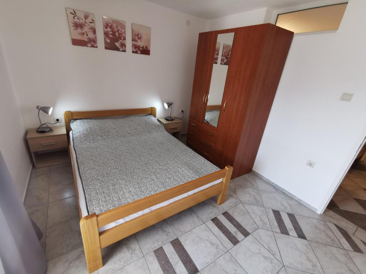 Apartments Villamare Grebastica Exterior photo