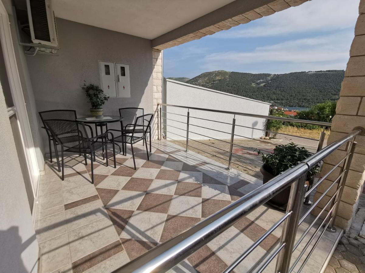 Apartments Villamare Grebastica Exterior photo