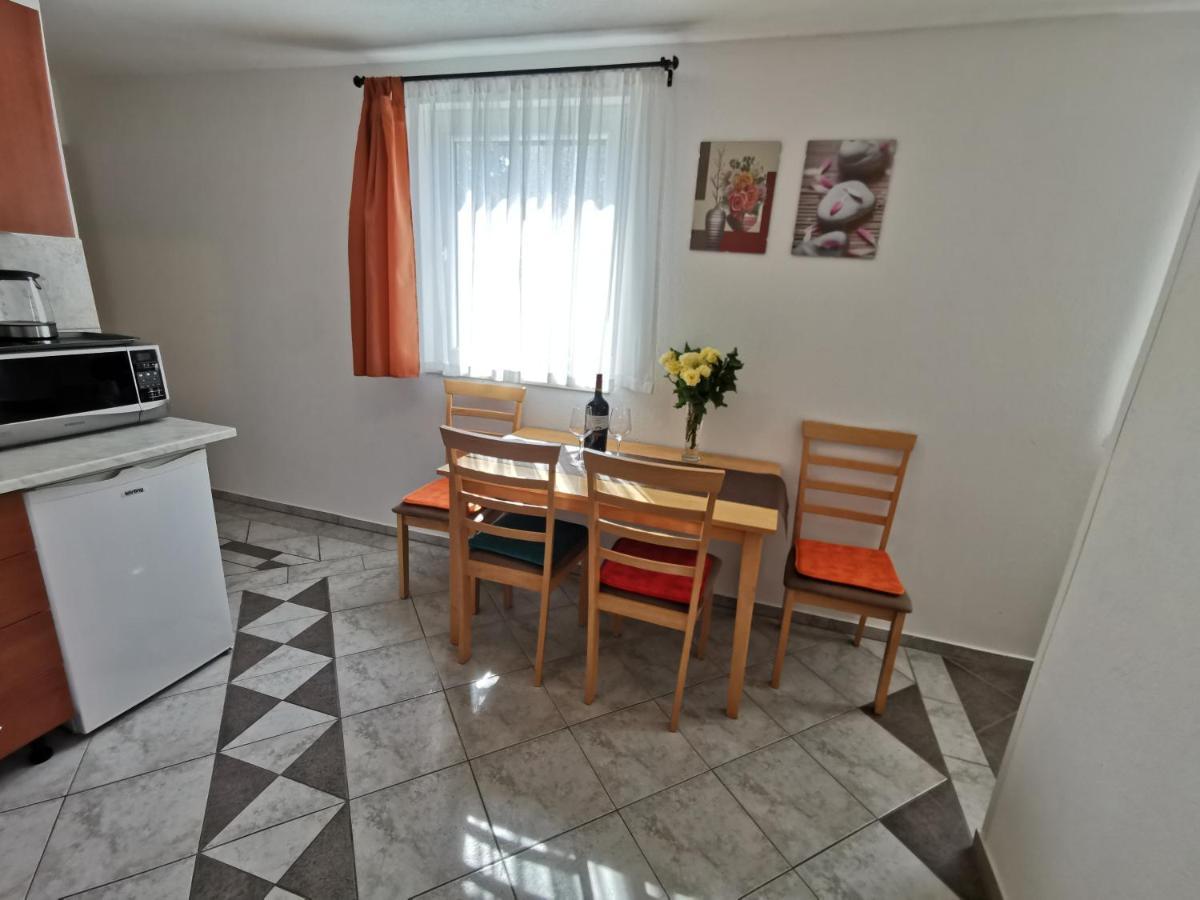 Apartments Villamare Grebastica Exterior photo
